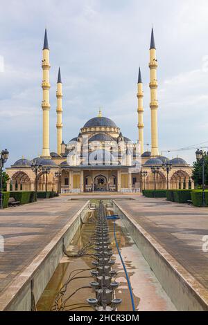 Mosquée Akhmad Kadyrov officiellement connue comme le cœur de la Tchétchénie à Grozny, en Russie. Banque D'Images