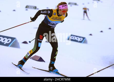 Oberstdorf, Allemagne.31st décembre 2021.Ski nordique/ski de fond: Coupe du monde, Tour de ski, 10 km de démarrage de masse classique, femmes.Laura Gimmler d'Allemagne sur la piste.Credit: Karl-Josef Hildenbrand/dpa/Alay Live News Banque D'Images