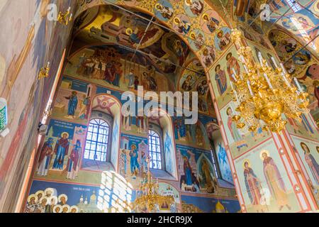 TOBOLSK, RUSSIE - 4 JUILLET 2018 : intérieur de la cathédrale Sainte-Sophie-Assomption Sofiysko-Uspenskiy Kafedralnyy Sobor dans le complexe du Kremlin de Tobolsk, Ru Banque D'Images