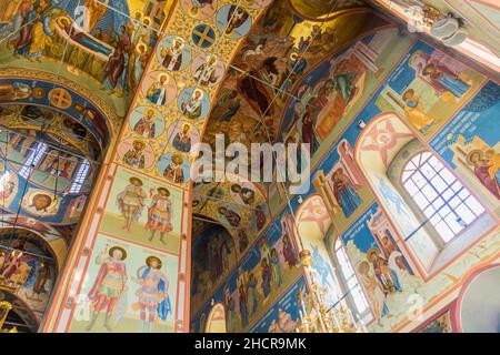 TOBOLSK, RUSSIE - 4 JUILLET 2018 : intérieur de la cathédrale Sainte-Sophie-Assomption Sofiysko-Uspenskiy Kafedralnyy Sobor dans le complexe du Kremlin de Tobolsk, Ru Banque D'Images