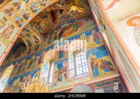 TOBOLSK, RUSSIE - 4 JUILLET 2018 : intérieur de la cathédrale Sainte-Sophie-Assomption Sofiysko-Uspenskiy Kafedralnyy Sobor dans le complexe du Kremlin de Tobolsk, Ru Banque D'Images