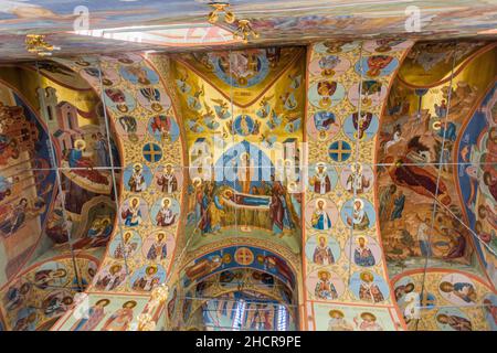 TOBOLSK, RUSSIE - 4 JUILLET 2018 : intérieur de la cathédrale Sainte-Sophie-Assomption Sofiysko-Uspenskiy Kafedralnyy Sobor dans le complexe du Kremlin de Tobolsk, Ru Banque D'Images