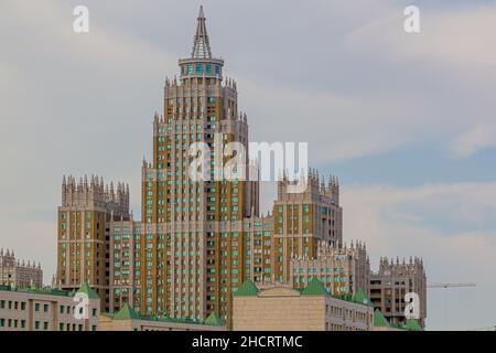 Triomphe du gratte-ciel d'Astana à Astana maintenant Nur-Sultan , Kazakhstan Banque D'Images