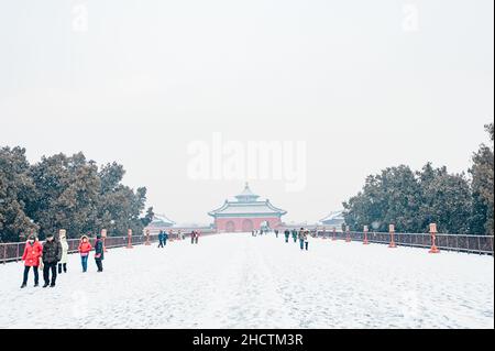 Temple du ciel (Tiantan) le jour de janvier enneigé, Beining, Chine, RPC Banque D'Images