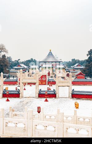 Temple du ciel (Tiantan) le jour de janvier enneigé, Beining, Chine, RPC Banque D'Images