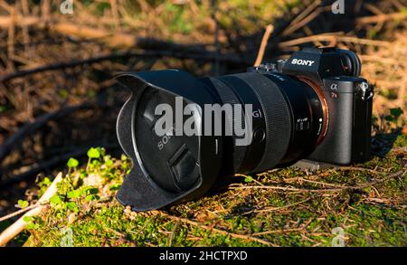 Appareil photo numérique Sony a7R II Alpha sans miroir avec mise au point rapide et 4K prises de vue Banque D'Images