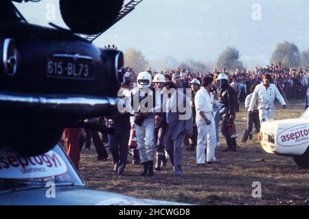 Archives 70ies : le cascadeur français Franck Valverde se produit au Bourget du Lac, Savoie, France, 1975 Banque D'Images