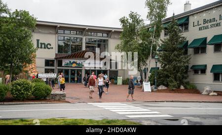 Freeport Maine- juillet 12,2021: LLBean Flagship Store entrée dans Freeport main.L. L. L. Bean est une société de détail privée américaine fondée en 1912 Banque D'Images