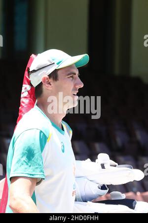 Pat Cummins d'Australie lors d'une séance de filets au Sydney Cricket Ground, Sydney.Date de la photo: Dimanche 2 janvier 2022. Banque D'Images