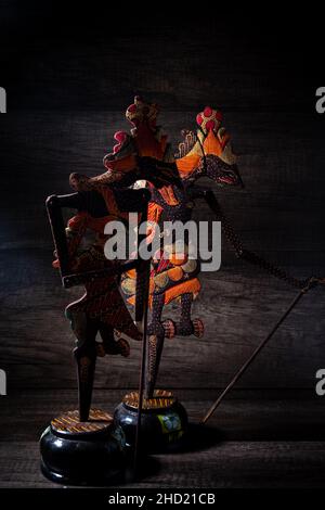 Wayang kulis, un type d'art indonésien traditionnel, en Java, en particulier en Java central.Les marionnettes d'ombre sont habituellement jouées pendant certains événements Banque D'Images