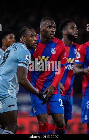 LONDRES, ANGLETERRE - JANVIER 01: Michail Antonio, Christian Benteke lors du match de la première Ligue entre Crystal Palace et West Ham United à Selhu Banque D'Images