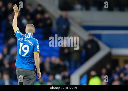 Everton, Royaume-Uni.02nd janvier 2022.Everton nouvelle signature Vitaliy Mykolenko est présenté aux fans de Goodison.Premier League Match, Everton v Brighton & Hove Albion au Goodison Park de Liverpool le dimanche 2nd janvier 2022. Cette image ne peut être utilisée qu'à des fins éditoriales.Utilisation éditoriale uniquement, licence requise pour une utilisation commerciale.Aucune utilisation dans les Paris, les jeux ou les publications d'un seul club/ligue/joueur. photo par Chris Stading/Andrew Orchard sports Photography/Alamy Live News crédit: Andrew Orchard sports Photography/Alamy Live News Banque D'Images