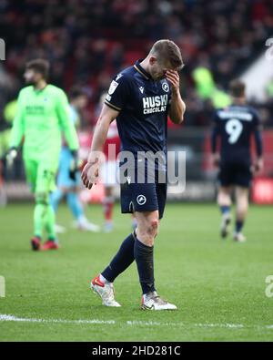 BRISTOL, ROYAUME-UNI.2nd JANV. George Saville de Millwall a été abattu à plein temps lors du match de championnat Sky Bet entre Bristol City et Millwall à Ashton Gate, Bristol, le dimanche 2nd janvier 2022.(Crédit : Kieran Riley | INFORMATIONS MI) crédit : INFORMATIONS MI et sport /Actualités Alay Live Banque D'Images