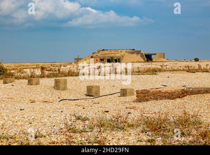 Bâtiments d'essais de bombes militaires abandonnés, ancien centre de recherche sur les armes atomiques, Orford Ness, Suffolk, Royaume-Uni Banque D'Images