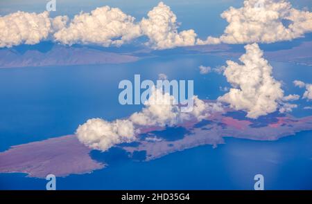 Vue aérienne de l'île de Kahoolawe, Hawaï, depuis l'avion. Banque D'Images