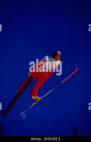 Participant au saut à ski individuel K120 pour hommes aux Jeux olympiques d'hiver de 1994 Banque D'Images