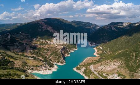 Lac Fiastra dans la province de Macerata dans la région des Marches en Italie Banque D'Images