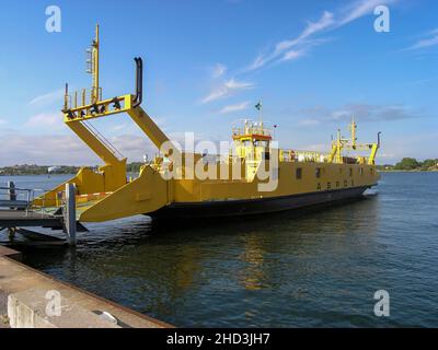 Un ferry local à Karlskrona, en Suède Banque D'Images