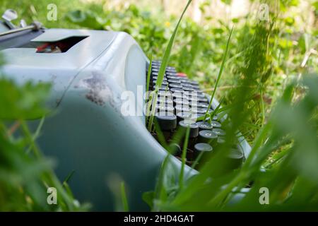 Littering pour machine à écrire bleu ancien Banque D'Images