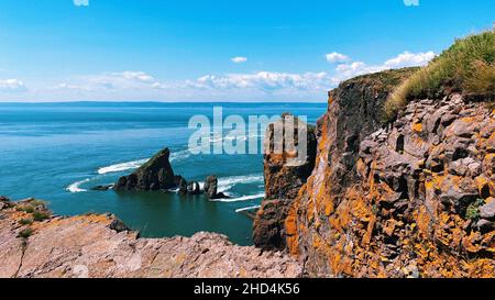 Belle vue sur les falaises et la mer. Cape Split, Nouvelle-Écosse, Canada. Banque D'Images