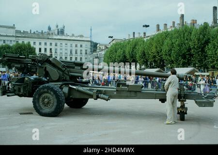 Archives 80ies: Armée française, Illustration, Lyon, France Banque D'Images