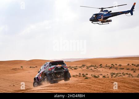 208 Vasilyvev Vladimir (raf), Uperenko Oleg (lva), équipe VRT, BMW X3, Auto FIA T1/T2,Action lors de la phase 2 du Dakar Rallye 2022 entre Hail et Al Artawiya, le 3rd 2022 janvier à Al Artawiya, Arabie Saoudite - photo Eric Vargiolu / DPPI Banque D'Images