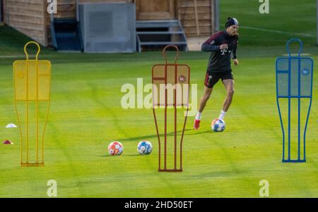 Munich, Allemagne.03rd janvier 2022.Football: Bundesliga, Leon Goretzka s'entraîne pour le début de l'entraînement du FC Bayern dans la nouvelle année.Credit: Peter Kneffel/dpa/Alay Live News Banque D'Images