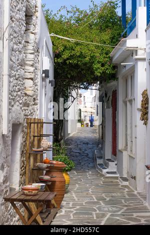 Rue arrière de Kythnos. Banque D'Images