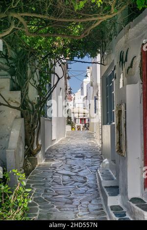 Rue arrière de Kythnos. Banque D'Images