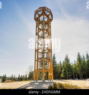 Tour d'observation vrch Svetly dans les montagnes Jizera Banque D'Images