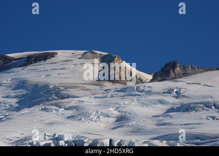 Le glacier Easton et le sommet du montBaker Banque D'Images