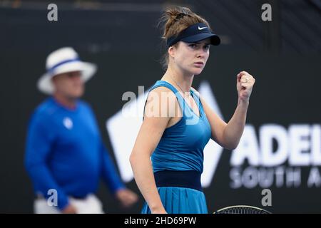 Adélaïde, Australie, 4 janvier 2022.Elina Svitolina, de l'Ukraine, réagit à un moment donné lors du match des WTA Singles entre Elina Svitolina, d'Ukraine, et Anastasia Gasanova, de Russie, le deuxième jour du tournoi de tennis international d'Adélaïde à Memorial Drive, le 04 janvier 2022 à Adélaïde, en Australie.Crédit : Peter Mundy/Speed Media/Alay Live News Banque D'Images