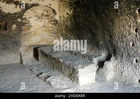 Ancienne salle à manger des moines connue sous le nom de Monk's Refectory, à Goreme, Cappadoce, Turquie Banque D'Images