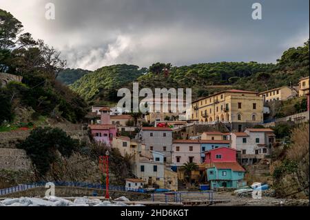 L'ancien port de Gorgona Scalo, Livourne, Italie, vu de la mer Banque D'Images