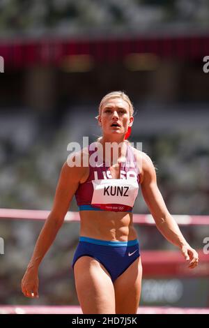 Annie Kunz participant au saut en hauteur de l'heptathlon aux Jeux Olympiques de Tokyo en 2020. Banque D'Images