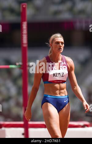 Annie Kunz participant au saut en hauteur de l'heptathlon aux Jeux Olympiques de Tokyo en 2020. Banque D'Images