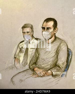 Croquis de l'artiste de la Cour par Elizabeth Cook de Damien Bendall, 31 ans, de Chandos Crescent, Killamarsh, comparaissant à la cour de la Couronne de Derby, accusé de meurtres de John Paul Bennett, 13 ans, Lacey Bennett, 11 ans, de leur mère Terri Harris, 35 ans, et de l'ami de Lacey Connie Gent, 11 ans,Qui ont été découverts dans une propriété de Chandos Crescent, Killamarsh, près de Sheffield, le 19 septembre.Date de la photo: Mardi 4 janvier 2022. Banque D'Images