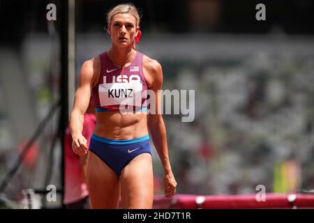 Annie Kunz participant au saut en hauteur de l'heptathlon aux Jeux Olympiques de Tokyo en 2020. Banque D'Images