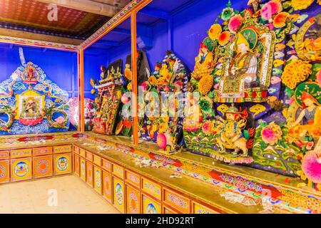 XIAHE, CHINE - 24 AOÛT 2018 : sculptures faites de beurre de yak dans le monastère de Labrang, ville de Xiahe, province de Gansu, Chine Banque D'Images