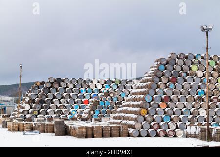 CRAIGELLACHIE, MORAY, ROYAUME-UNI.4th janvier 2022.Voici une scène des tonneaux de la Speyside Cooperage à Craigellachie, Moray, Écosse, le 4 janvier 2022.Credit: JASPERIMAGE / Alamy Live News Banque D'Images