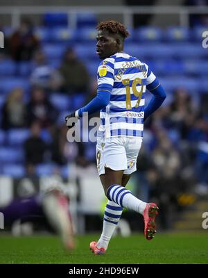 Reading, Royaume-Uni.03rd janvier 2022.Tom DELE-Bashiru (prêt de Watford) de Reading lors du match de championnat Sky Bet entre Reading et Derby County au Madejski Stadium, Reading, Angleterre, le 3 janvier 2022.Photo d'Andy Rowland.Crédit : Prime Media Images/Alamy Live News Banque D'Images