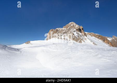 Cimon della Pala sur les Dolomites dans le Trentin-Haut-Adige et le refuge de Rosetta Banque D'Images