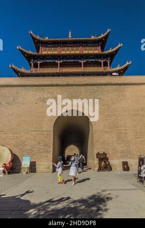 JIAYUGUAN, CHINE - 22 AOÛT 2018 : porte du fort de Jiayuguan, province de Gansu Chine Banque D'Images