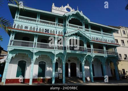 L'ancien dispensaire, également appelé distributeur Ithnashiri à Stone Town, Zanzibar 2021 Banque D'Images