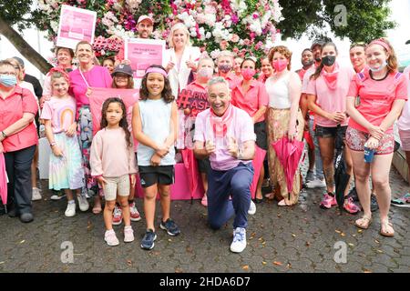 5 janvier 2022 : ANTHONY FIELD et les participants à la « Big Three Trek » Charity Walk to the Sydney Cricket Ground pour le lancement des fonds de collecte de Ashes Pink Test pour la Fondation McGrath de Vodafone le 05 janvier 2022 à Sydney, Nouvelle-Galles du Sud Australie (Credit image:© Christopher Khoury/Agence de presse australienne via ZUMA Wire) Banque D'Images