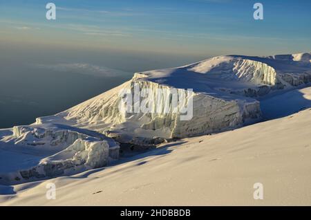 glacier sur le mont kilimanjaro.Pic Uhuru.Sommet de l'Afrique.Trekking à la plus haute montagne.Vue fantastique. tanzanie Banque D'Images