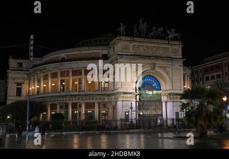 Teatro Politeama, Palerme, Sizilien, Italien Banque D'Images