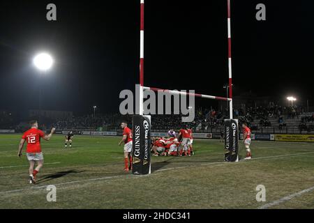 Polo de rugby pendant une nuit Guinness Pro rugby match Zebre vs Munster Banque D'Images