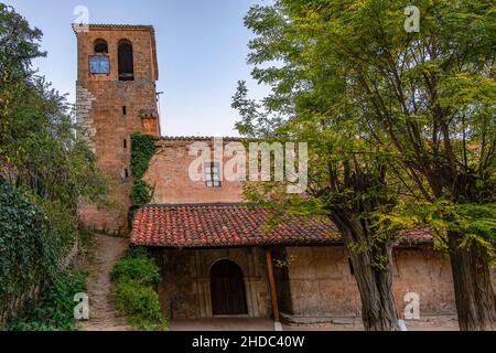 Église de Santa Maria à Orbaneja del Castillo Banque D'Images