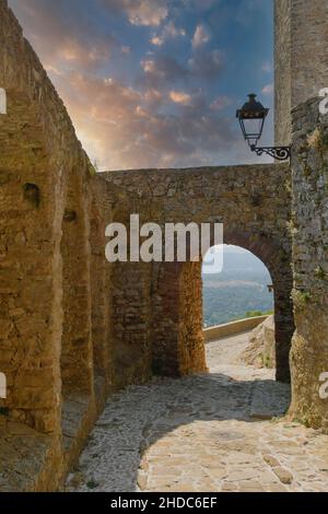 Château de Castellar de la Frontera, Andalousie. Banque D'Images